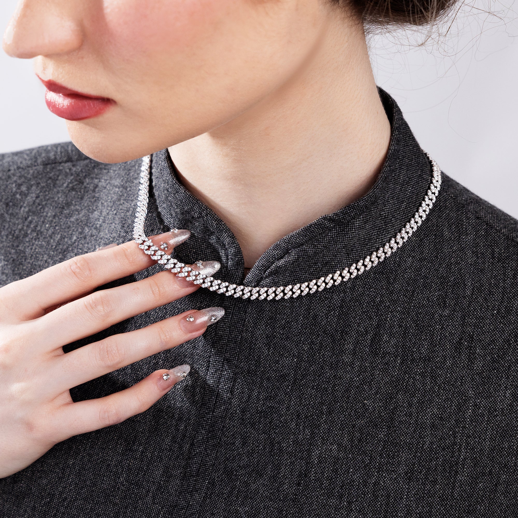 Moissanite Round Cut Cuban Link Chain - 6mm - Image 4